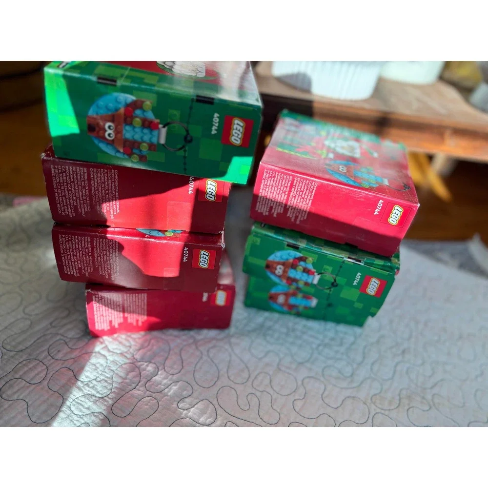 LEGO Christmas Ornament Selection‎ 40744 Building Toy 153 Pcs Santa Reindeer New